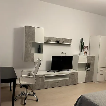 Vera Appartement *